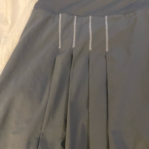 Athleta Second Wind Athletic Skirt Built In Shorts - Picture 7 of 7